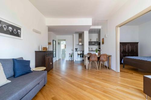 Bright House - Carozzi Apartments