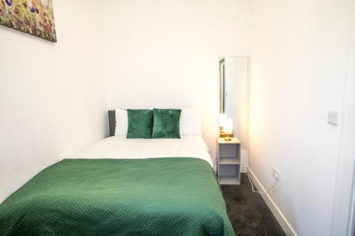 Stylish 2 Bedroom-Free Parking photo 11