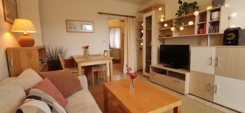 Guest House with Garden Terrace - Free Parking
