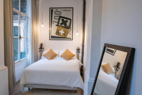 Historical Palace Apartment with Large Terrace