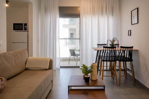 Posezení v ubytování Red Sea Coral - by G&P Suites