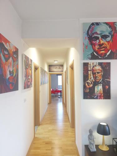 ภาพในคลังภาพของ Gallery Apartment ในสโกเปีย