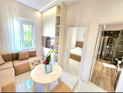 City Center Unit For Rent