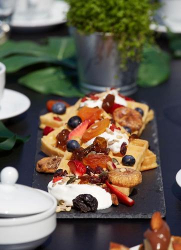 ペルディカにあるArmonia Luxury Villaの食卓