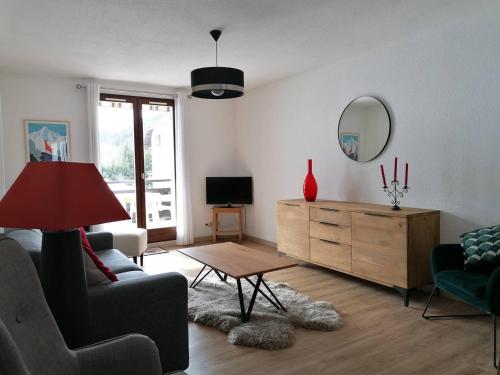 Appartement familial pour 6 personnes avec terrasse, parking gratuit et proche des navettes - FR-1-548-31