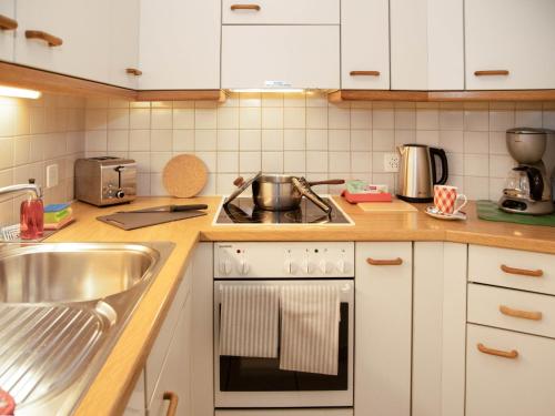 Apartment Chalet Abendrot apARTments-7 by Interhome