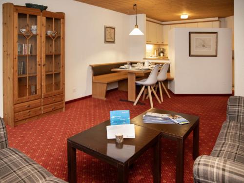 Χώρος καθιστικού στο Apartment Chalet Abendrot apARTments-27 by Interhome