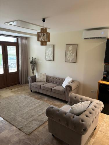 Modern 2 Bed Bungalow situated in Rives Villereal