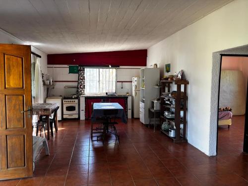 Gallery image of Casa Familiar Cerca de Playa Cuchilla alta in Cuchilla Alta