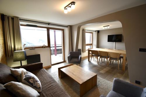 Billy Avoriaz - Kouria 32