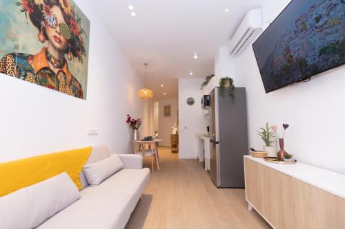 Apartment Casa Novi - Close to Beach, City Center & Metro