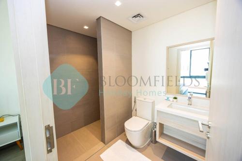 Ένα μπάνιο στο Bloomfields 3br Townhouse Noya In Yas Island