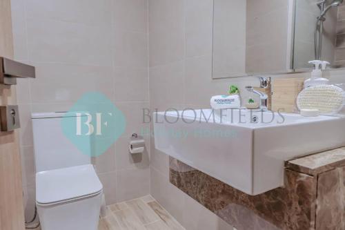 Koupelna v ubytování Bloomfields Cozy 1br Townhouse Life Style City