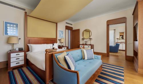 Katil atau katil-katil dalam bilik di Regent Porto Montenegro