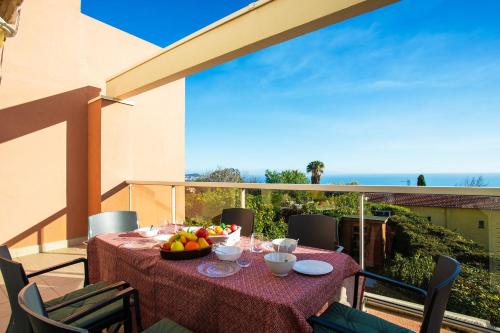 LE JARDIN BLEU AP4388 By Riviera Holiday Homes