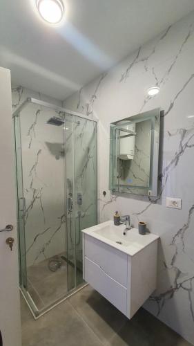 Ένα μπάνιο στο Porat Apartmani