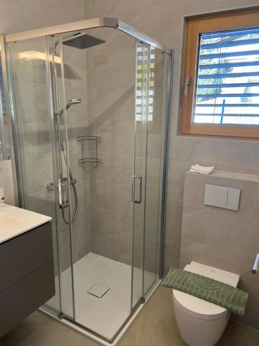 Un baño de Maison Panorama Alpes Suisses & Sauna
