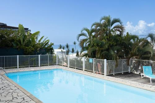 Piscina a Bay Room o a prop