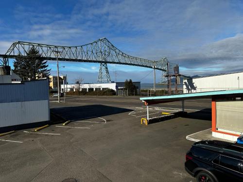 a large metal bridge in a parking lot at Atomic Motel in Astoria, Oregon