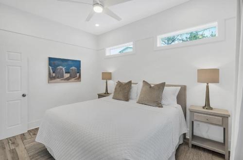 Voodi või voodid majutusasutuse Available for Season! Seagrove Harbor 30A - Private Pool toas