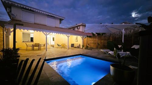 Piscina di La villa SunCloud o nelle vicinanze
