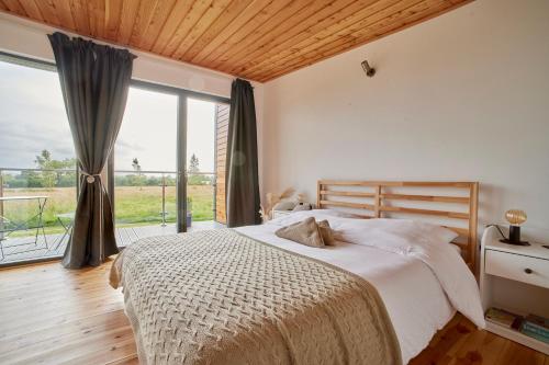 Gallery image of Eco cabin with lovely view of Mendips AONB cabin n 1 in Congresbury