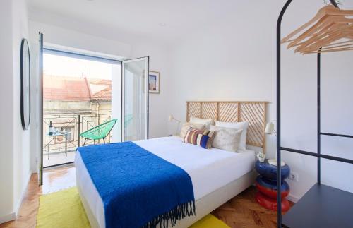 Charming Graça Flat w Balcony, by TimeCooler