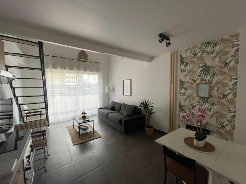 Superbe F2 Duplex Cosy Zen proche Paris & Disneyland