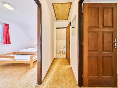 Postel nebo postele na pokoji v ubytování Holiday Home Stárkov by Interhome