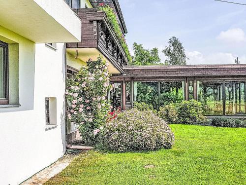 Taman di luar Apartment Villa Therese by Interhome