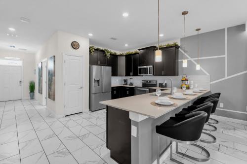 Upstay 9BR Villa w Pool & Cinema - Epic Universe photo 30