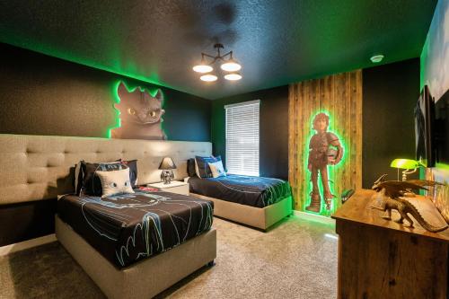Upstay 9BR Villa w Pool & Cinema - Epic Universe photo 5