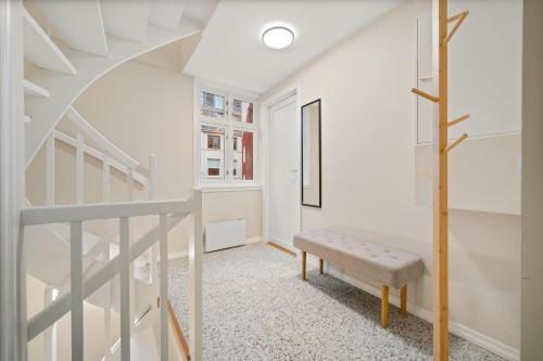 เตียงในห้องที่ Marken Townhouse NEW 2025