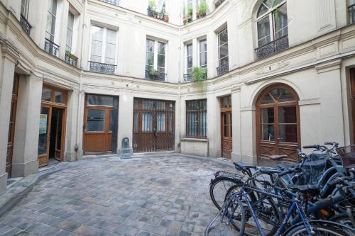 Appartement 2 étages Paris - Métro 9 Grands Boulevards - Folies Bergères