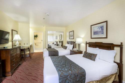 Campbell Inn Hotel Image