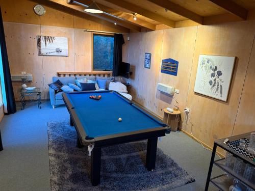 Biliár nebo kulečník v ubytování South Bruny Island Retreat
