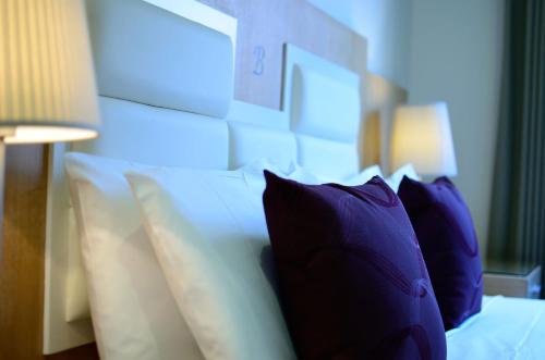 Katil atau katil-katil dalam bilik di Brighton Serviced Apartments