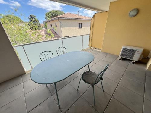 Photo de la galerie de l'établissement Appartement climatisé 4 pers avec garage, proche plage & centre-ville - FR-1-781-82, à Valras-Plage