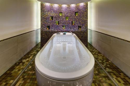 Waldorf Astoria Berlin photo 49