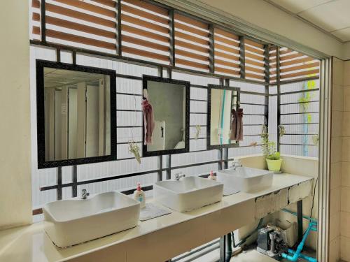 Imagine din galeria proprietății Best Bed Suvarnabhumi Hostel în Lat Krabang