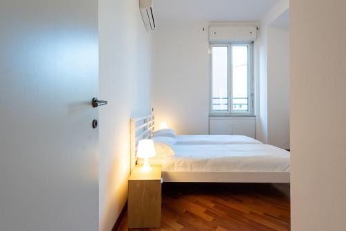 Stylish Brera Apartment