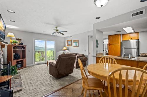 Kuchyň nebo kuchyňský kout v ubytování Misty Views