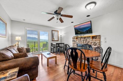 Μια τηλεόραση ή/και κέντρο ψυχαγωγίας στο Timberline Terrace