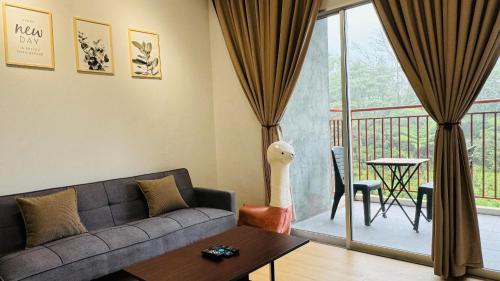 Posezení v ubytování MujiStyle Brinchang Emerald Apartment Cameron 8 guests 2 car park 3bedrooms