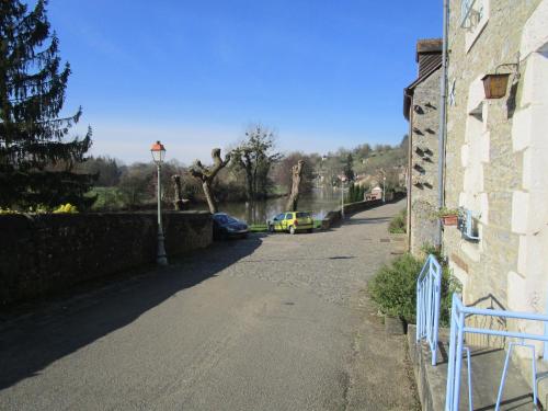 Gambar di galeri bagi Gîte Le Bourgneuf di Fresnay-sur-Sarthe