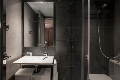 Vonios kambarys apgyvendinimo įstaigoje Barcelona Apartment Aramunt