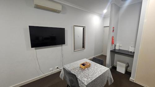 TV a/nebo společenská místnost v ubytování Bunbury Stay at Sanctuary Resort Strata