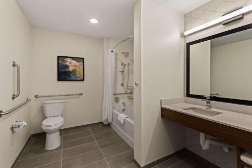 Koupelna v ubytování Everhome Suites Amarillo West - Medical Center