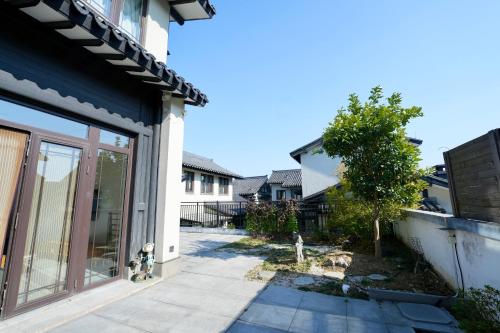 Gallery image of Mogan Valley Resort in Deqing