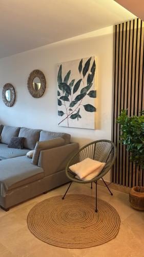 Luxury apartment with amazing view and free golf